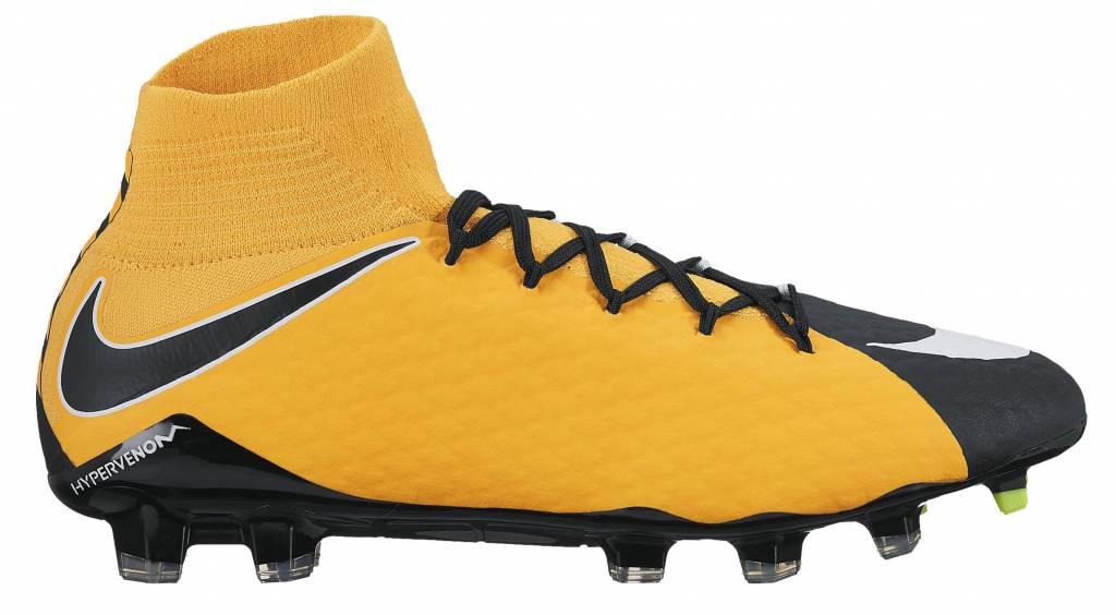nike hypervenom phatal iii
