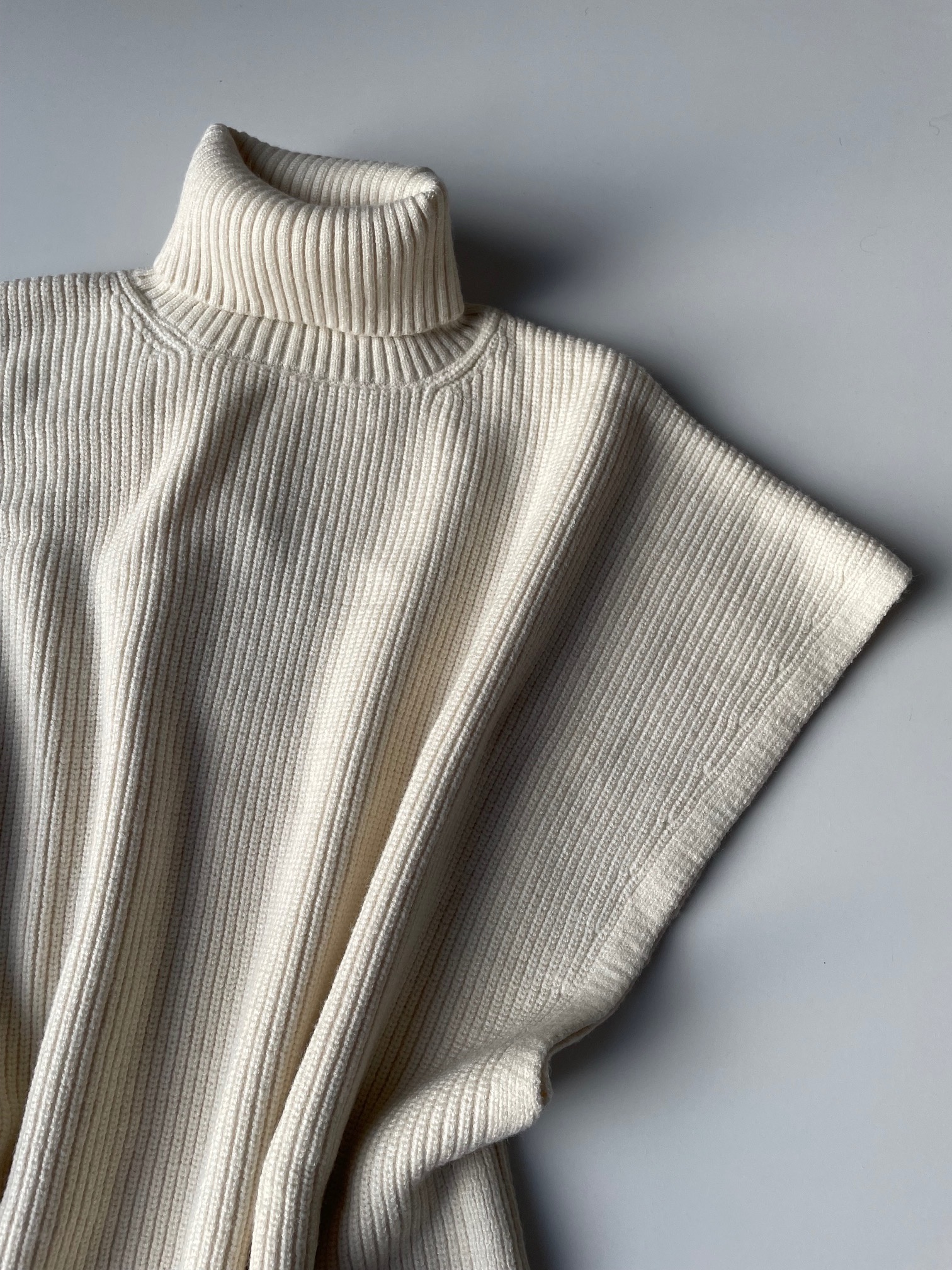 knitted turtleneck sweater 