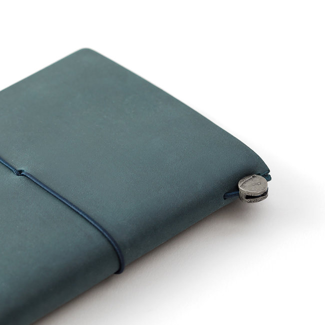 TRAVELER'S notebook Blue (Passport Size)