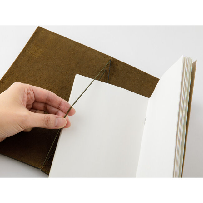 TRAVELER'S notebook Regular Size Olive
