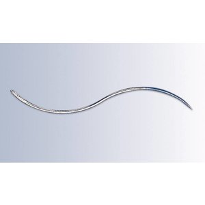 Triangular S-curved suture needle