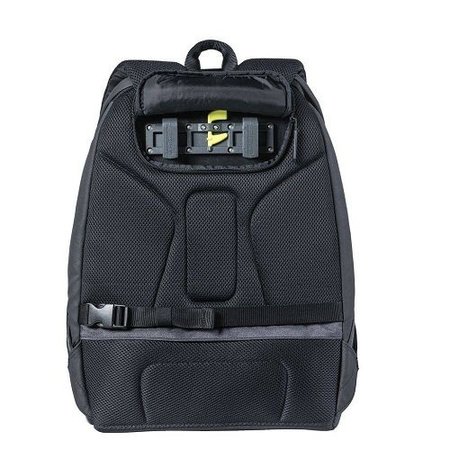 Basil Fietsrugzak B-Safe Nordlicht Backpack 18L Zwart