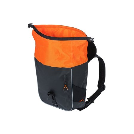 Basil Fietsrugzak Miles Tarpaulin Daypack 17L Zwart/oranje