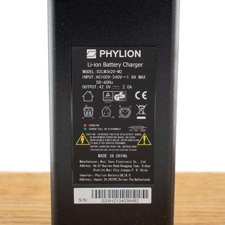 Phylion fiets acculader 36V 2A voor SportDrive accu