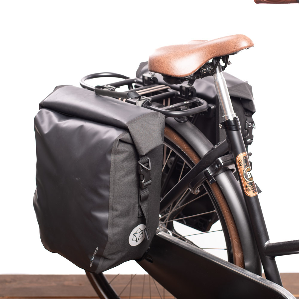 Enkele fietstas Shelter Clean Large 42L Zwart CG Set