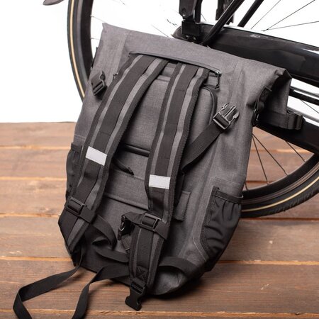 Beck Enkele fietstas en rugtas Base Backpack Zwart 18L