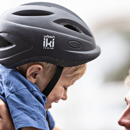 Urban Iki Kinderhelm Bincho Black maat S
