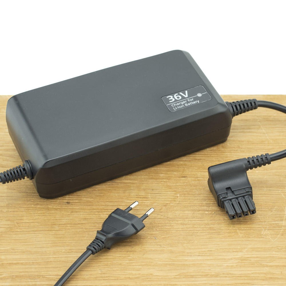 Gazelle Panasonic Acculader 42V 4A 4-polige stekker afbeelding