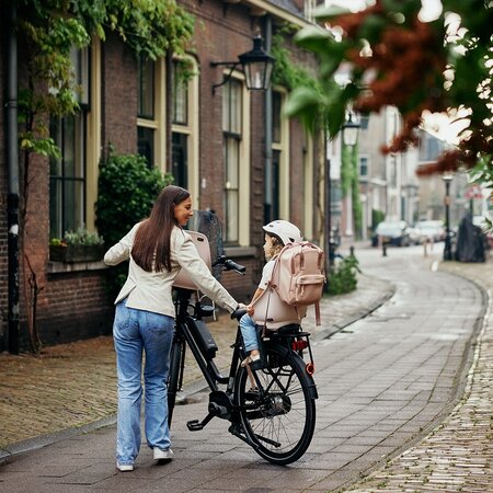 Urban Iki Ta-ke Front seat Sakura Pink - Kurumi Brown