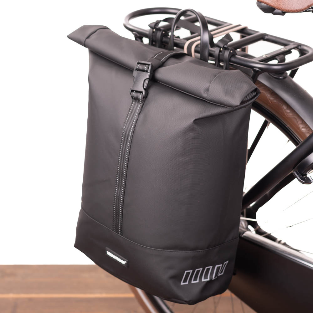 Enkele fietstas Rolltop Recycled 20L Zwart