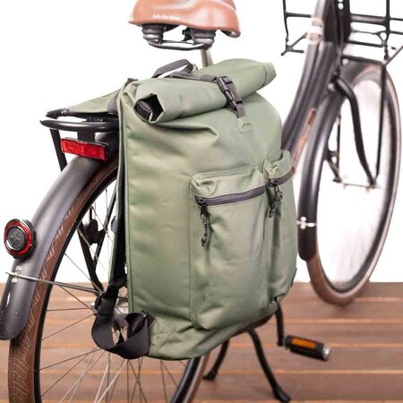 Urban Proof Enkele fietstas en rugtas Rolltop Backpack Recycled 20L Groen