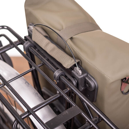 Basil Enkele fietstas Shopper City MIK Studs 16L Mosgroen