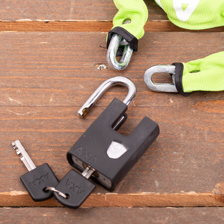 AXA Kettingslot Clinch+ 85CM Groen