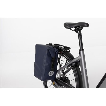 AGU Enkele fietstas Clean Shelter Medium 17L Deep Marine CG  - Waterdicht