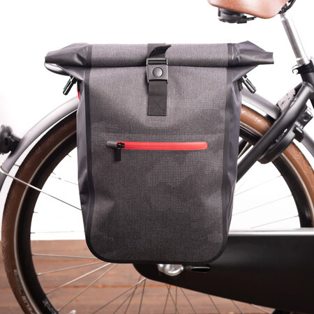 Beck Enkele fietstas Base Zwart/Rood 18L
