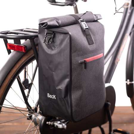 Beck Enkele fietstas Base Zwart/Rood 18L