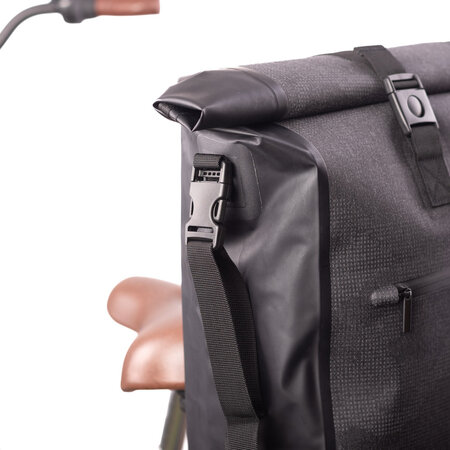 Beck Enkele fietstas Base Zwart/Rood 18L