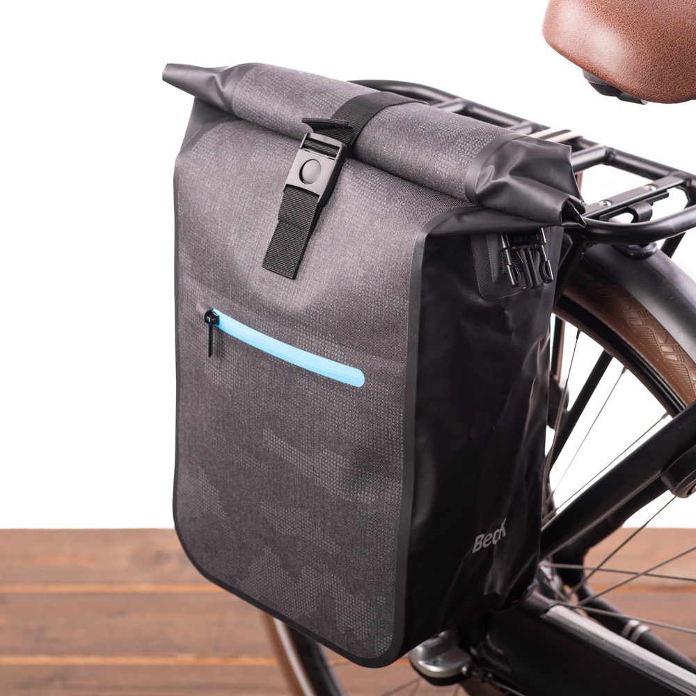 Enkele fietstas Base Zwart/Blauw 18L