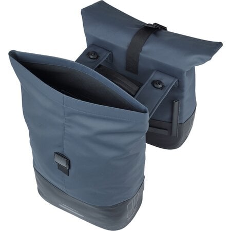 Basil Dubbele Fietstas Cove MIK 2.0 28-32L Marineblauw/Zwart