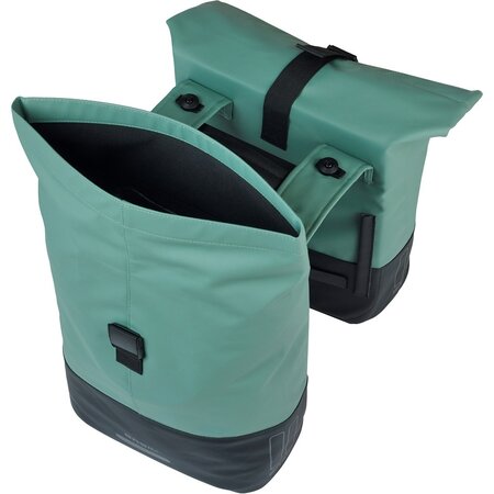 Basil Dubbele Fietstas Cove MIK 2.0 28-32L Zilvergroen/Zwart