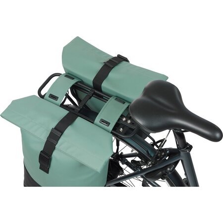 Basil Dubbele Fietstas Cove 28-32L Zilvergroen/Zwart