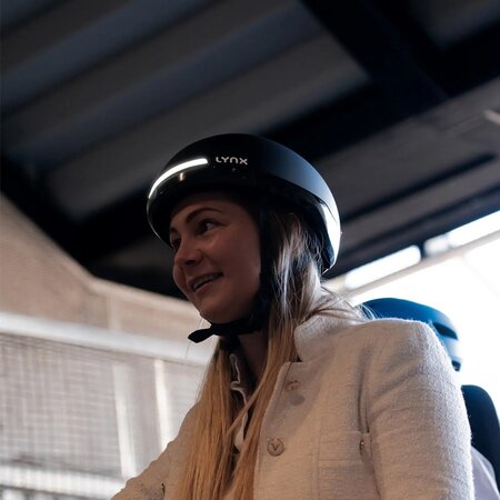 Lynx Fietshelm Citylight L Zwart - Met verlichting