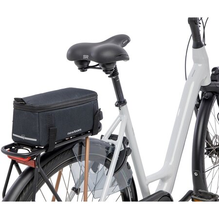 New Looxs Sports Trunkbag Lock Straps 4,5L Zwart