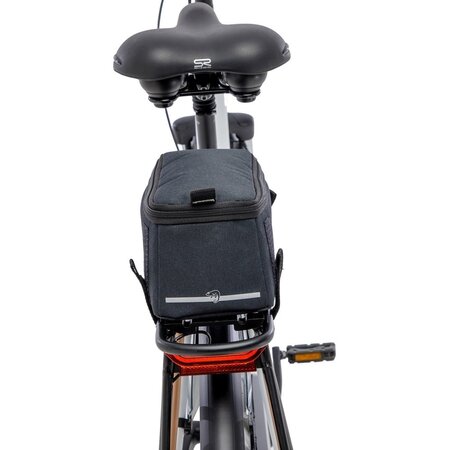 New Looxs Sports Trunkbag Lock Straps 4,5L Zwart