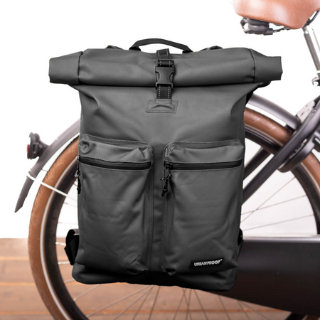 Urban Proof Enkele fietstas en rugtas Rolltop Backpack Recycled 20L Zwart
