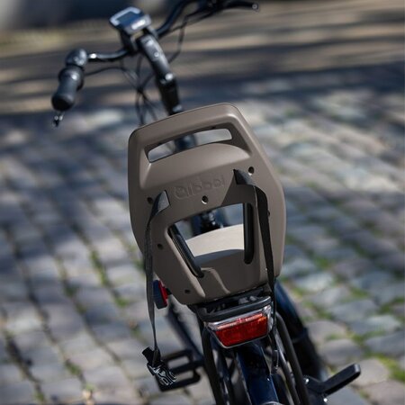 Qibbel 6+ Junior Seat compleet Hazel Brown - Met voetsteunen