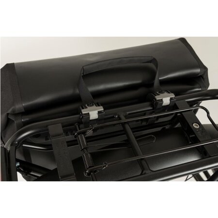 AGU Enkele fietstas Shelter Clean Large 21L Zwart CG - Waterdicht