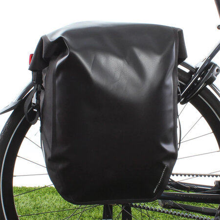 AGU Enkele fietstas Shelter Clean Large 21L Zwart CG - Waterdicht