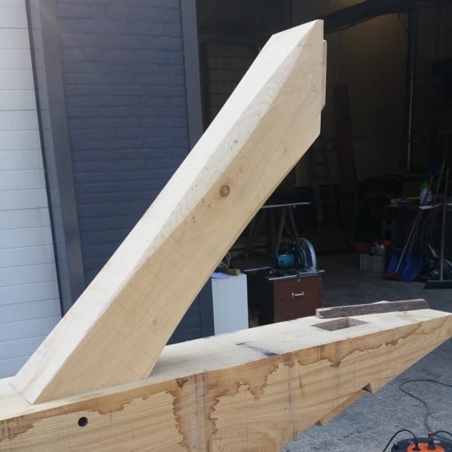 Oude eiken balk - 40x190 mm - rustiek geschaafde kanten - balk voor buiten - verouderd eikenhout AD 20-25% Oude eiken balk - 40x190 mm - rustiek geschaafde kanten - balk voor buiten - verouderd eikenhout AD 20-25%
