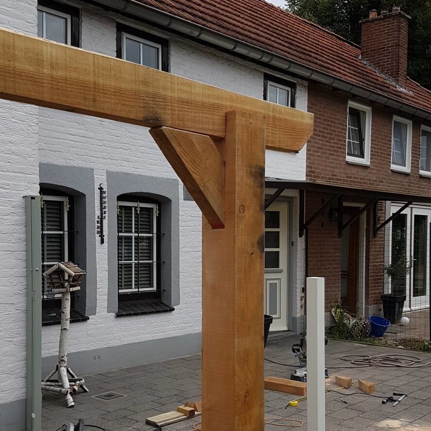 Douglas balk - 100x200 mm - fijnbezaagd / ruw - balk voor buiten - douglashout AD 20-25% Douglas balk - 100x200 mm - fijnbezaagd / ruw - balk voor buiten - douglashout AD 20-25%
