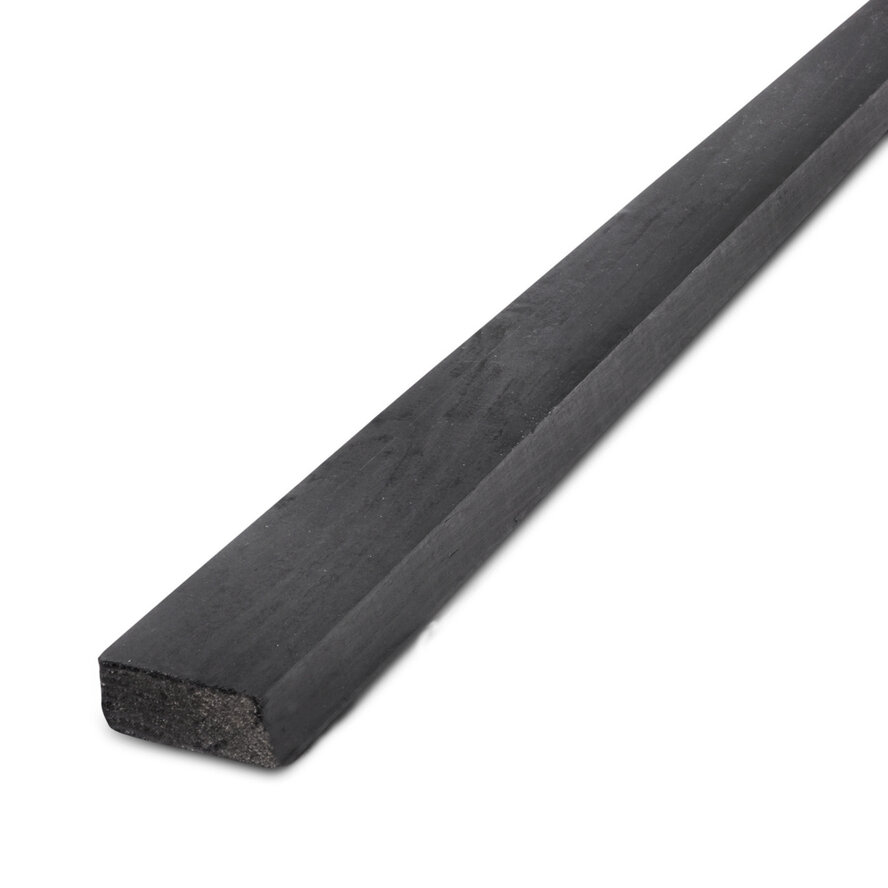 Zwart gebeitst vuren ventilatielat - 28x45 mm - geschaafd - ventilatie lat - zwart vurenhout KD 18-20% Zwart gebeitst vuren ventilatielat - 28x45 mm - geschaafd - ventilatie lat - zwart vurenhout KD 18-20%