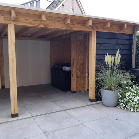 Eiken balk - 200x250 mm - fijnbezaagd / ruw - balk voor buiten - eikenhout AD 20-25%