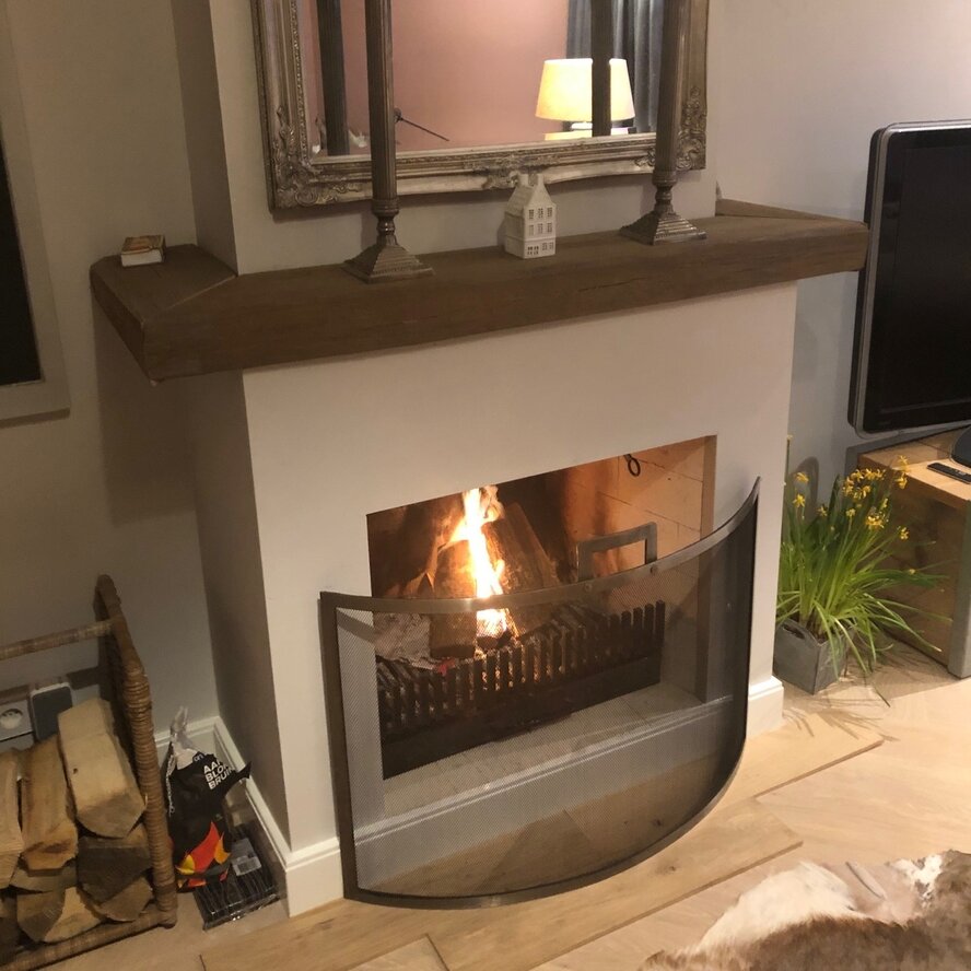 Oude eiken balk - 140x140 mm - whitewash - balk voor binnen / beschut buiten - verouderd eikenhout AD 20-25% Oude eiken balk - 140x140 mm - whitewash - balk voor binnen / beschut buiten - verouderd eikenhout AD 20-25%