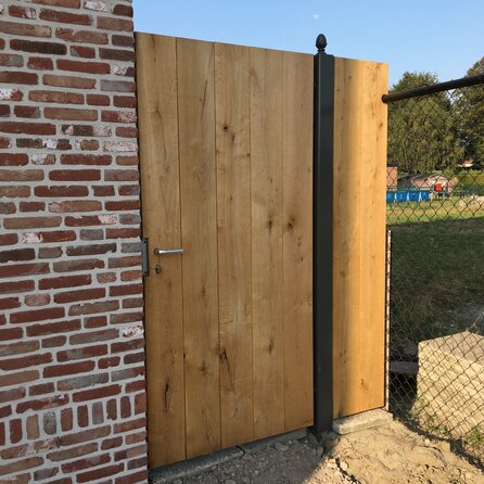 Eiken plank - 25x140 mm - geschaafd - plank voor buiten - eikenhout AD 20-25% Eiken plank - 25x140 mm - geschaafd - plank voor buiten - eikenhout AD 20-25%