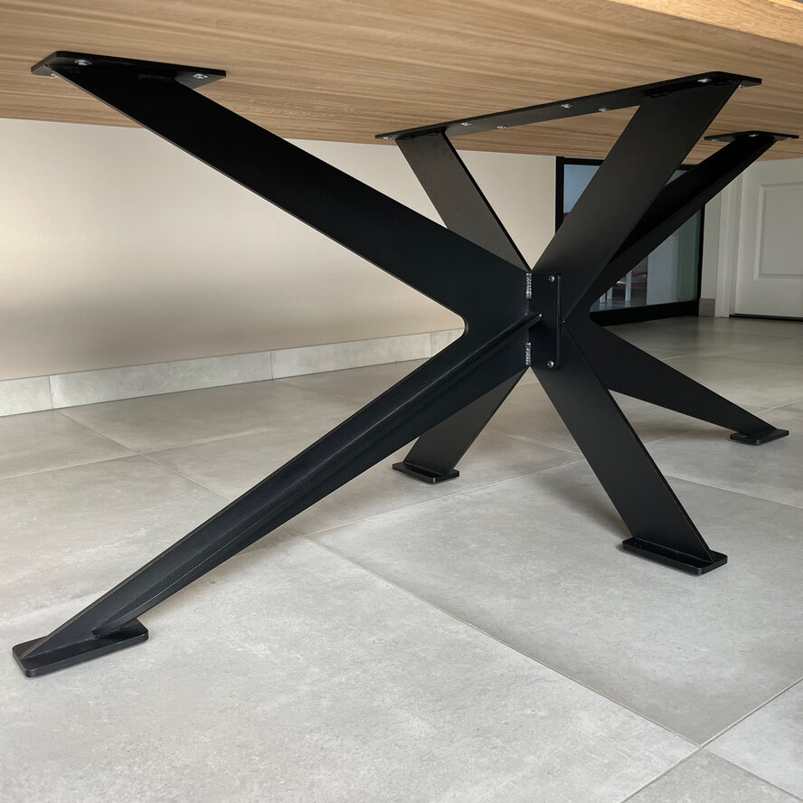 Zwart matrix tafelonderstel (3-delig) - staal / ijzer - 1 cm massief - afmeting: 78x180 cm - hoogte: 72 cm - centrale matrix tafelpoot metaal zwart gecoat Zwart matrix tafelonderstel (3-delig) - staal / ijzer - 1 cm massief - afmeting: 78x180 cm - hoogte: 72 cm - centrale matrix tafelpoot metaal zwart gecoat