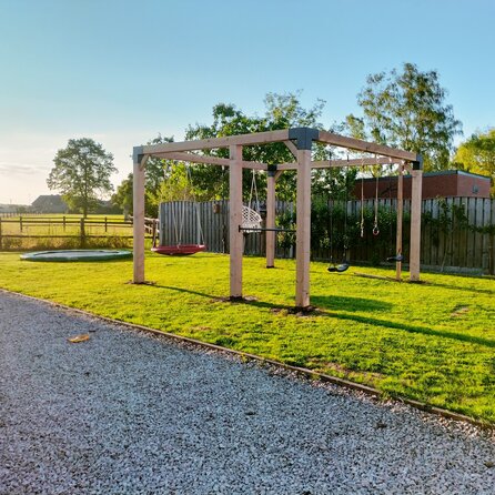 Douglas balk - 150x150 mm - fijnbezaagd / ruw - balk voor buiten - douglashout AD 20-25% Douglas balk - 150x150 mm - fijnbezaagd / ruw - balk voor buiten - douglashout AD 20-25%