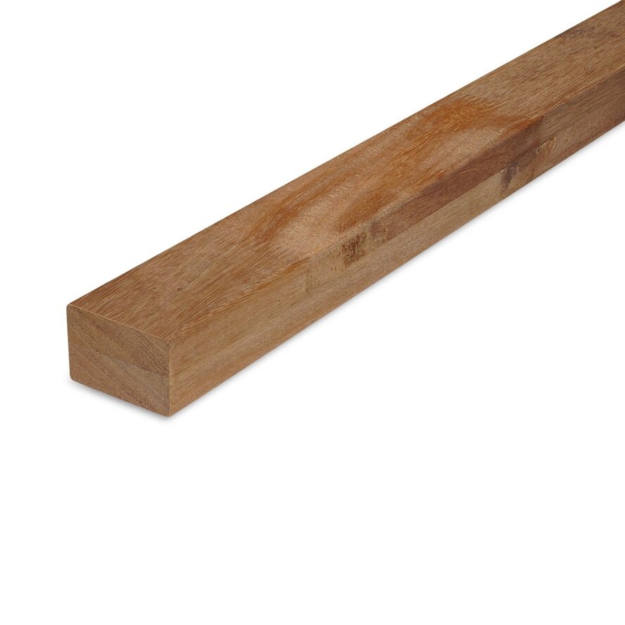 Bangkirai balk - 40x60 mm - geschaafd - balk voor buiten - bankirai hardhout KD 18-20% Bangkirai balk - 40x60 mm - geschaafd - balk voor buiten - bankirai hardhout KD 18-20%