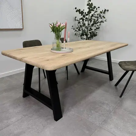 Zwarte A-poten (set) - staal / ijzer - 4x10 cm - hoogte: 72 cm - breedte (montageplaat): 78 cm - tafelpoot metaal zwart gecoat