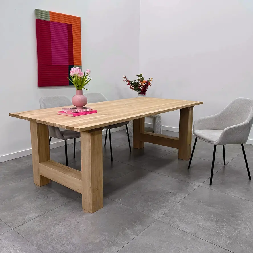 Eiken H-poot SET (2 stuks) 12x12 cm - 72 cm hoog - 88 cm breed - Rustiek licht geborsteld - H-tafelpoot 12% KD Europees eikenhout Eiken H-poot SET (2 stuks) 12x12 cm - 72 cm hoog - 88 cm breed - Rustiek licht geborsteld - H-tafelpoot 12% KD Europees eikenhout