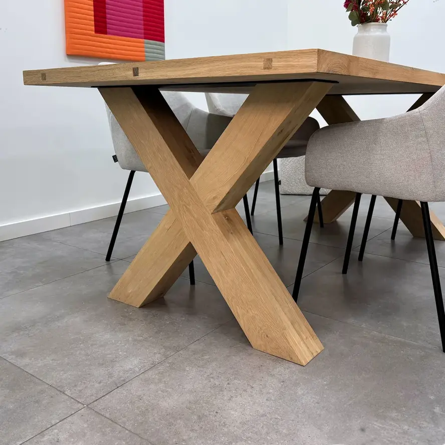 Eiken kruispoot SET (2 stuks) 12x12 cm - 72 cm hoog - 78 cm breed - Rustiek licht geborsteld - X-tafelpoot 12% KD Europees eikenhout Eiken kruispoot SET (2 stuks) 12x12 cm - 72 cm hoog - 78 cm breed - Rustiek licht geborsteld - X-tafelpoot 12% KD Europees eikenhout