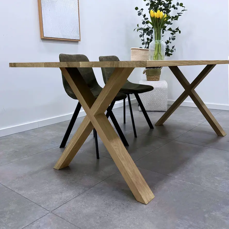 Eiken kruispoot SET (2 stuks) 10x4 cm - 72 cm hoog - 77 cm breed onderzijde - 78 cm breed bovenzijde - X-tafelpoot 12% KD Europees eikenhout Eiken kruispoot SET (2 stuks) 10x4 cm - 72 cm hoog - 77 cm breed onderzijde - 78 cm breed bovenzijde - X-tafelpoot 12% KD Europees eikenhout