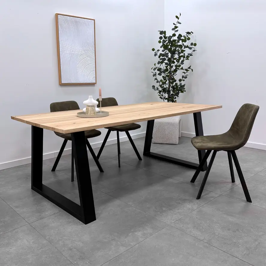 Zwarte trapezium poten (set) - staal / ijzer - 4x10 cm - hoogte: 72 cm - breedte (montageplaat): 78 cm - breedte (onderzijde): 95 cm - tafelpoot metaal zwart gecoat Zwarte trapezium poten (set) - staal / ijzer - 4x10 cm - hoogte: 72 cm - breedte (montageplaat): 78 cm - breedte (onderzijde): 95 cm - tafelpoot metaal zwart gecoat