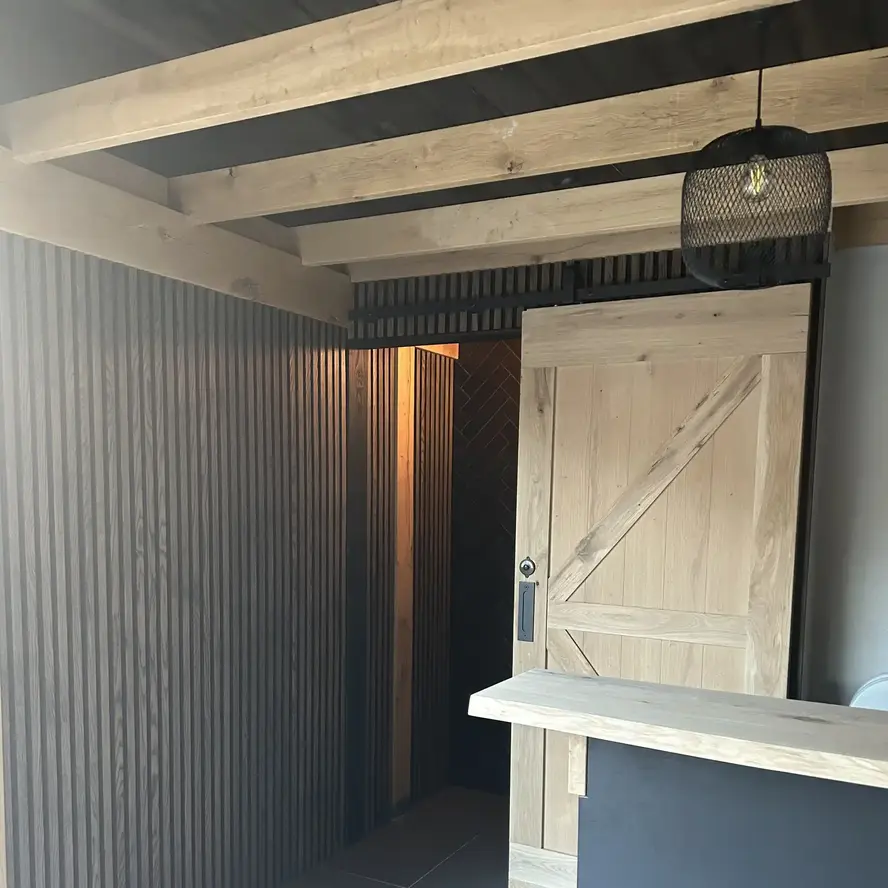 Eiken balk - 40x140 mm - geschaafd - balk voor buiten - eikenhout AD 20-25% Eiken balk - 40x140 mm - geschaafd - balk voor buiten - eikenhout AD 20-25%