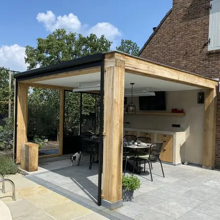 Eiken balk - 300x300 mm - fijnbezaagd / ruw - balk voor buiten - eikenhout AD 20-25%