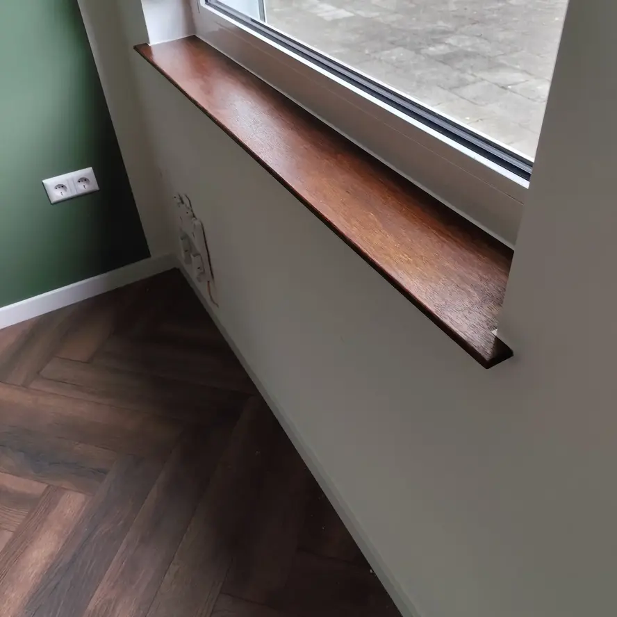 Thermo fraké plank - 28x140 mm - geschaafd - plank voor buiten - thermisch gemodificeerd frake hout KD 8-12% Thermo fraké plank - 28x140 mm - geschaafd - plank voor buiten - thermisch gemodificeerd frake hout KD 8-12%