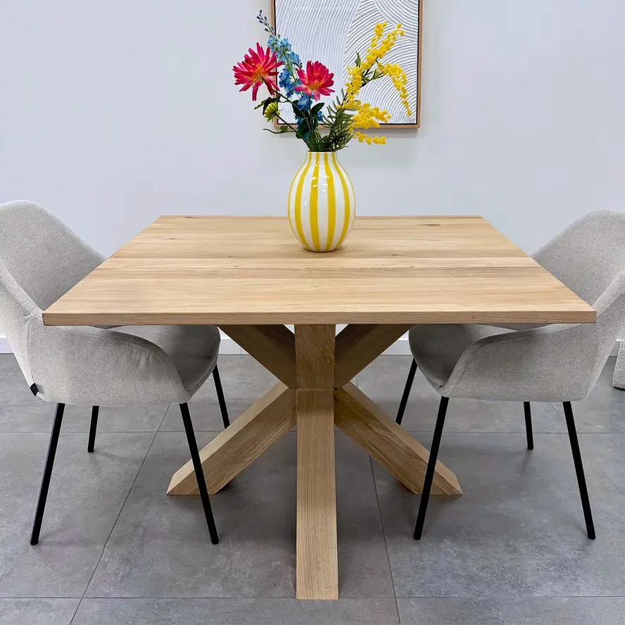 Eiken dubbele kruispoot 10x10 cm - 72 cm hoog - 90x90 cm - Rustiek licht geborsteld - Dubbele X tafelpoot - 12% KD Europees eikenhout Eiken dubbele kruispoot 10x10 cm - 72 cm hoog - 90x90 cm - Rustiek licht geborsteld - Dubbele X tafelpoot - 12% KD Europees eikenhout